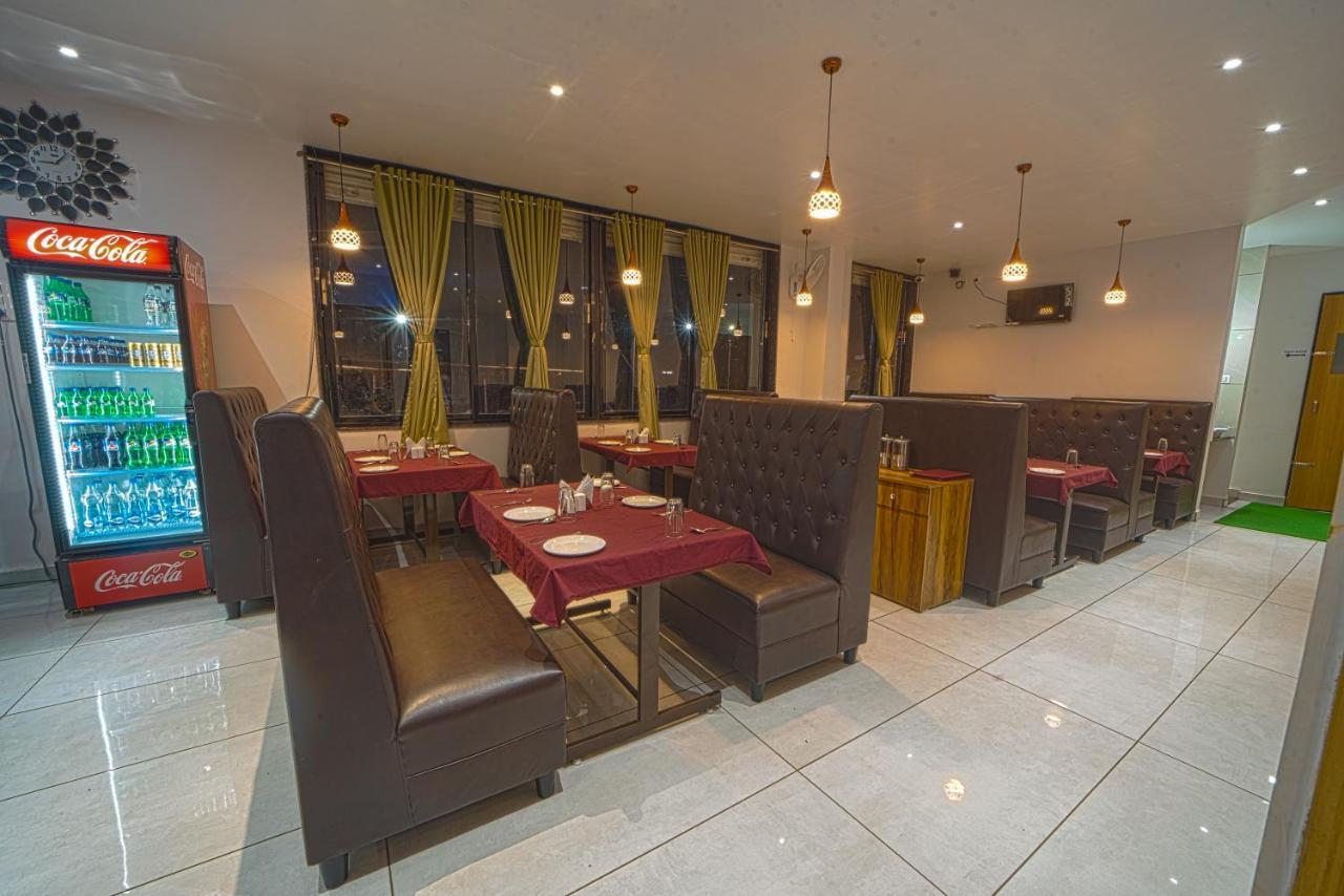Hotel Saheb كولهابور المظهر الخارجي الصورة
